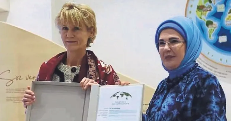 Emine Erdoğan ve Carney’den Sıfır Atık Vakfı ziyareti