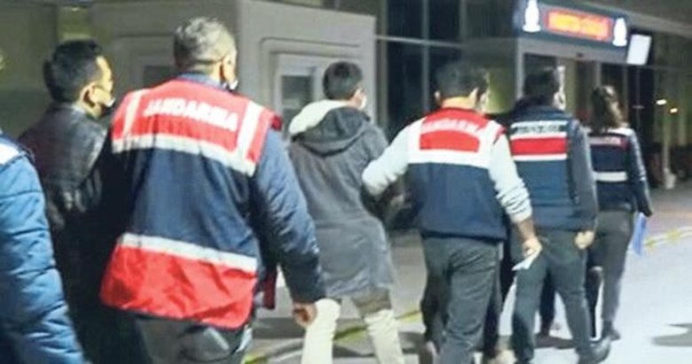 İzmir merkezli 40 ilde 60 FETÖ’cü tutuklandı