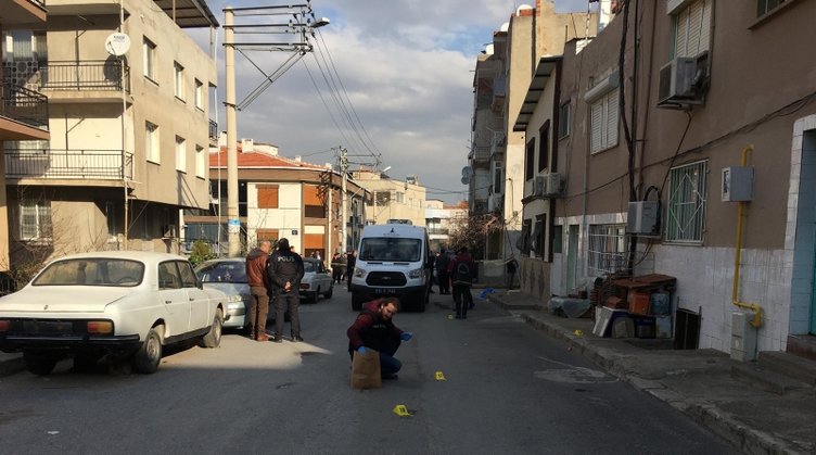 İzmir’de cinayet dehşeti! İşe giderken sokakta bıçaklanarak öldürüldü