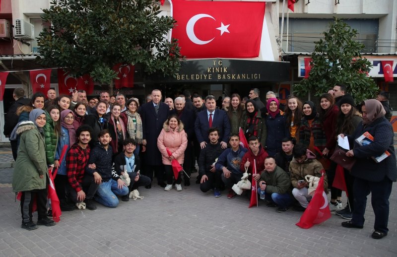 Başkan Erdoğan’a Kınık’ta sevgi seli