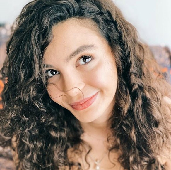 Hercai dizisinin Reyyan�ı Ebru Şahin�in estetiksiz fotoğrafı ortaya