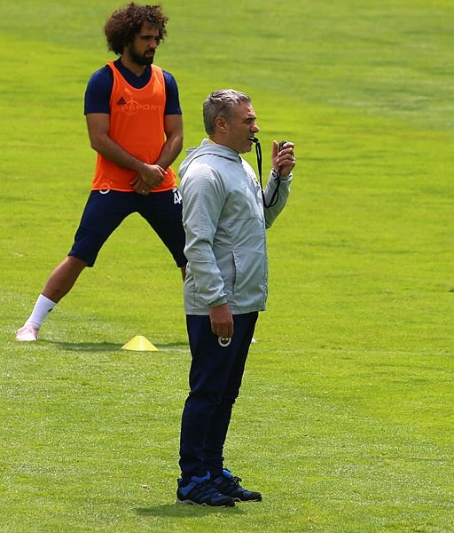 Fenerbahçe dünya yıldızına teklif yaptı! Kolarov geliyor mu? İşte son dakika Fenerbahçe transfer haberleri...