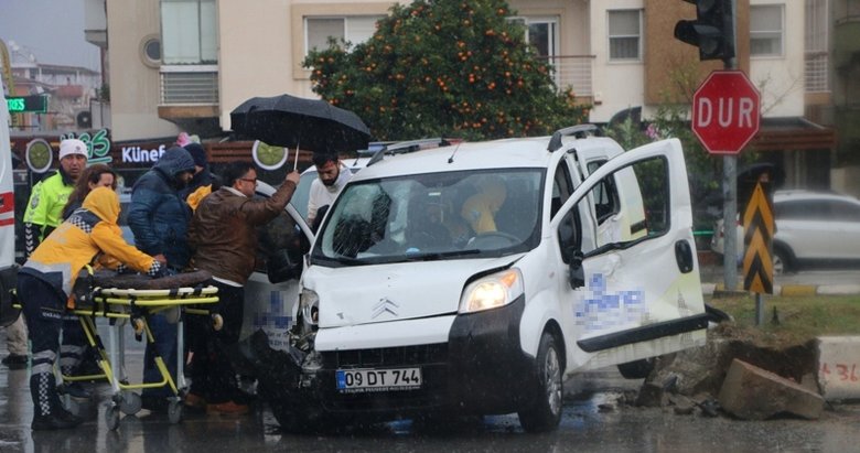 Aydın Efeler’de trafik kazası! Yaralılar var