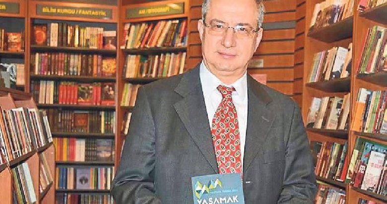 Dünyayı bir kitaba sığdırdı