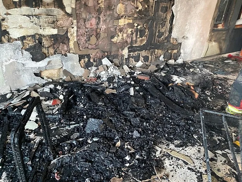 Balıkesir’de balkon yangını! Tüm binayı yutacakken söndürüldü