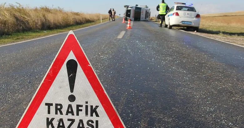 Uşak’ta cip ile otomobil çarpıştı! 6 kişi yaralandı