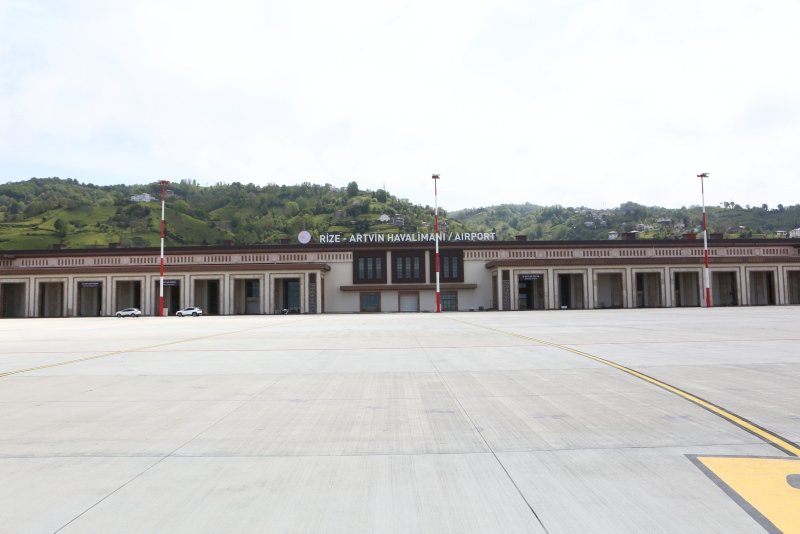Dev proje hizmete açılacak! İlk inişi Başkan Erdoğan ve Aliyev’in uçakları yapacak
