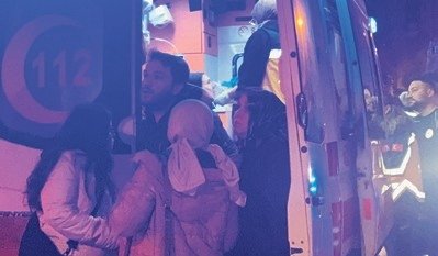 8 katlı apartmanda yangın: 1 ölü