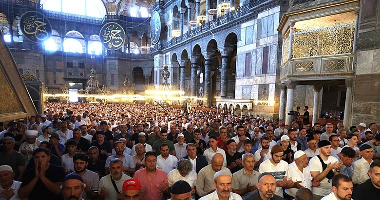 Ayasofya’dan verilen küresel vicdan mesajları