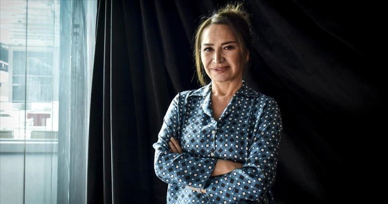 Demet Akbağ Aile Saadeti’nde