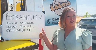 Balıkesir’de 5 yıldır boşanmayı bekleyen kadın o günü davul zurna ile kutlayıp kurtuldum dedi!