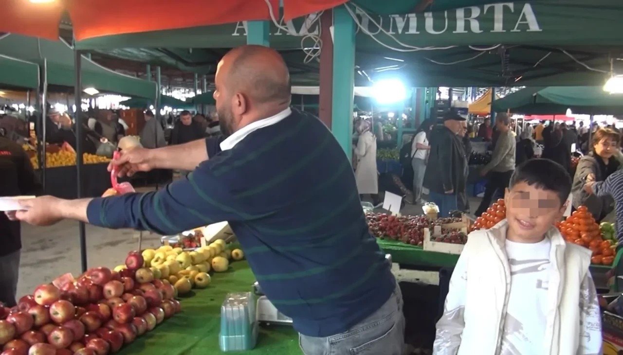 Manisa'da ihmalin bedeli ağır oldu! Sahipsiz köpeğin çocuğu yaralaması ile ilgili belediye kusurlu bulundu