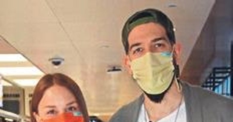 Baş başa alışverişe çıktılar