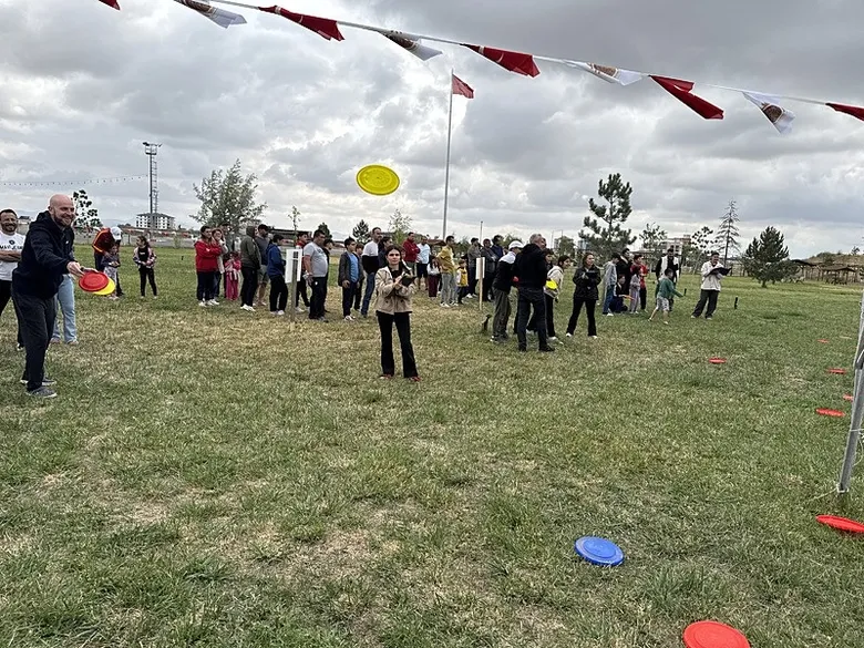 afyonkarahisarda-50-aile-dogayla-bulustu-cocuklar-dijital-ekranlari-kampta-unuttu-1784980234270.jpeg