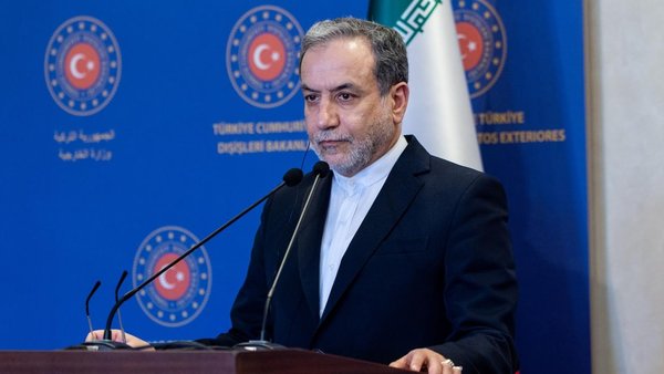 İran’dan nükleer anlaşmaya yeşil ışık: Adil olduğu sürece mümkün!