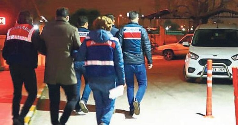 İzmir merkezli 31 kentte dev FETÖ operasyonu