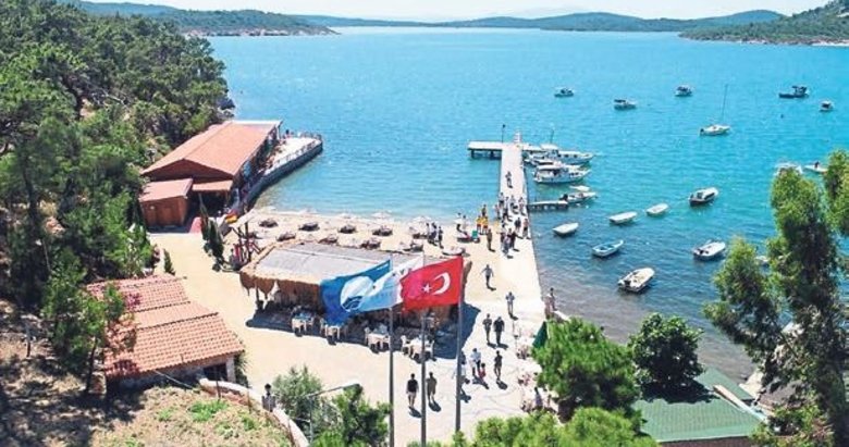 Ayvalık en çok Mavi Bayrak alan ilçe oldu