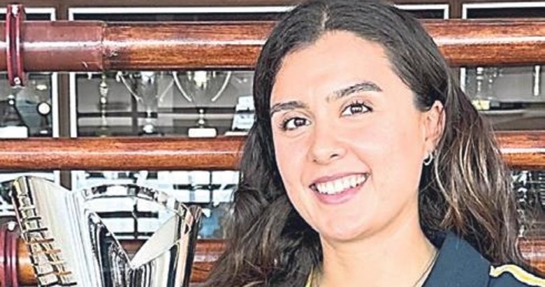 ‘Paris benim çocukluk hayalim’