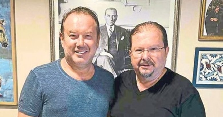 Şoray Uzun’un Çeşme tatili su engeline takılmadı