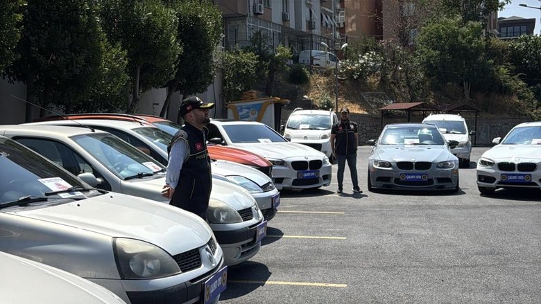 İzmir dahil 10 ilde change otomobil operasyonu: 31 şüpheli yakalandı, 45 araç ele geçirildi