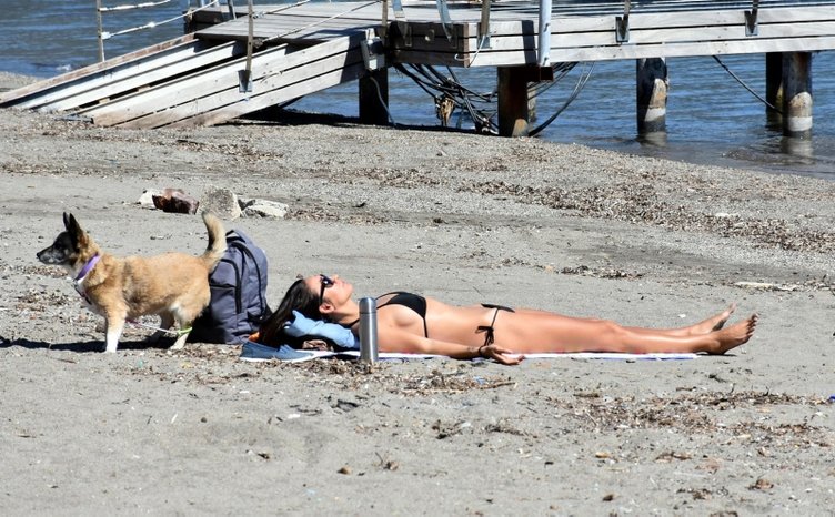 Marmaris’te mart güneşi keyfi! Herkes sahillere akın etti...