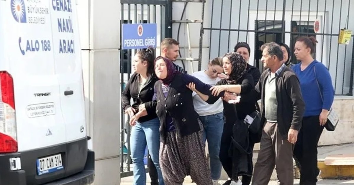 Antalya'da feci kaza: Anne ve kardeşlerin feryadı yürek yaktı! Öldüğüne inanamadılar: Abi kalk ölmedin