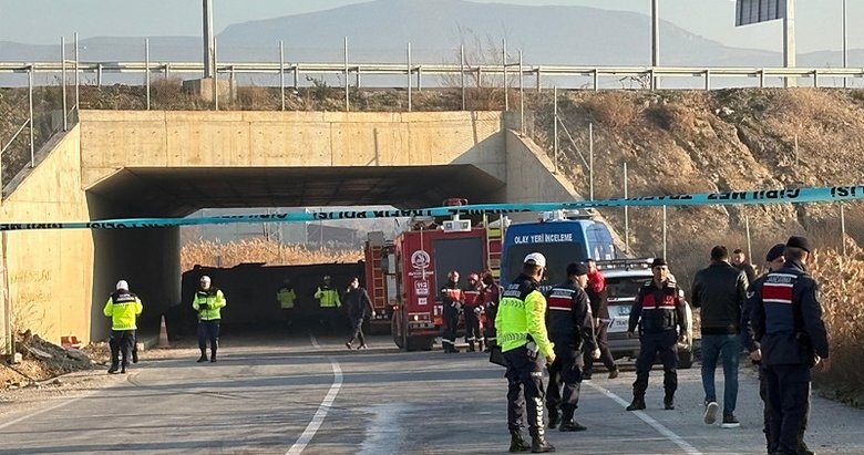 Denizli’de feci kaza! İşçi servisi devrildi: Ölü ve yaralılar var