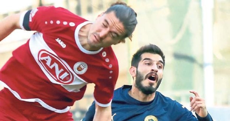 Menemen FK’da Mertcan gitti