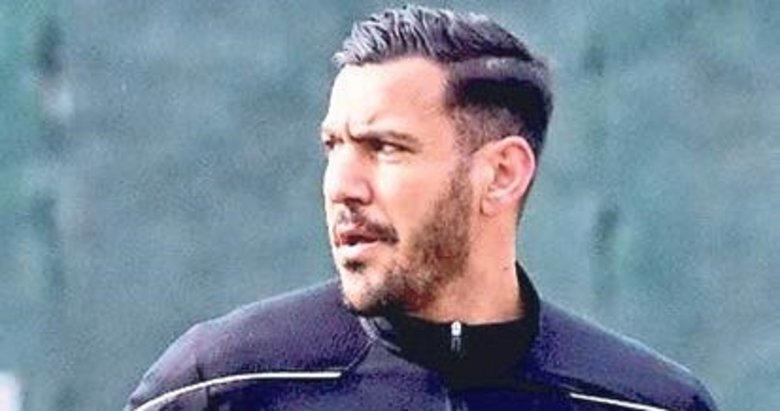 Altay’da iki oyuncu dönüyor