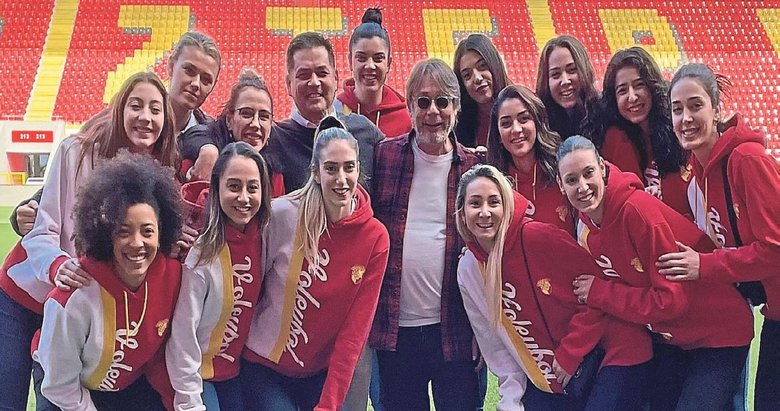 Filede Göztepe’ye çok büyük destek