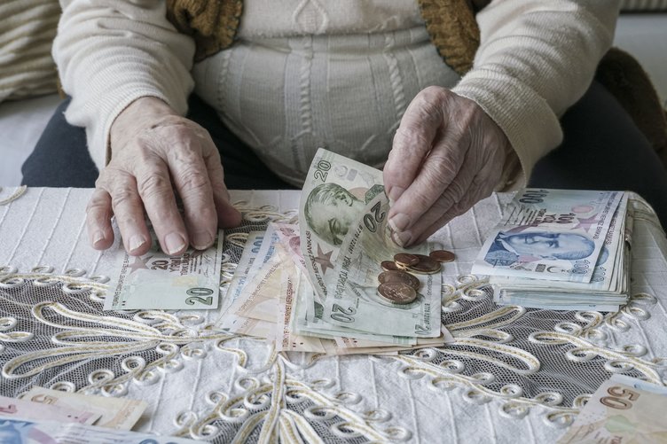 2019 Emekli ikramiyesi ne kadar? Emekli ikramiyesi ne zaman yatacak?