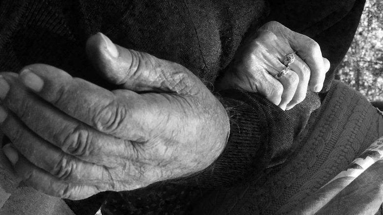 44 yaşına geldiğimizde gençliğe veda ediyoruz