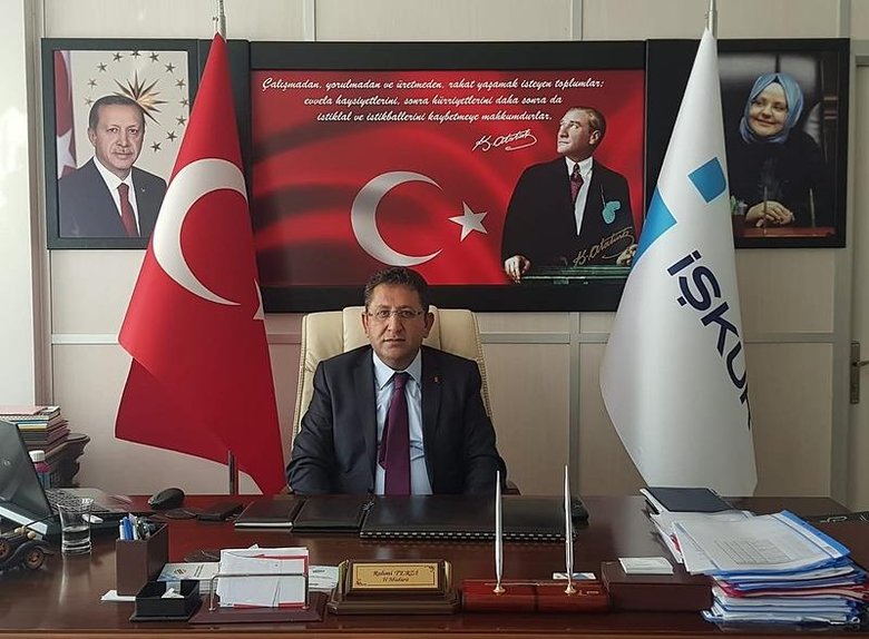 Mesaide müdür tatilde ise çoban