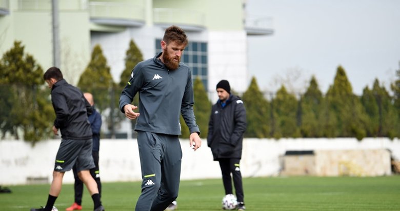 Denizlispor’da Leismann sözleşmesini feshetti