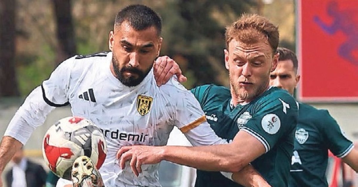 Kırklarelispor: 1 Aliaga FK: 2