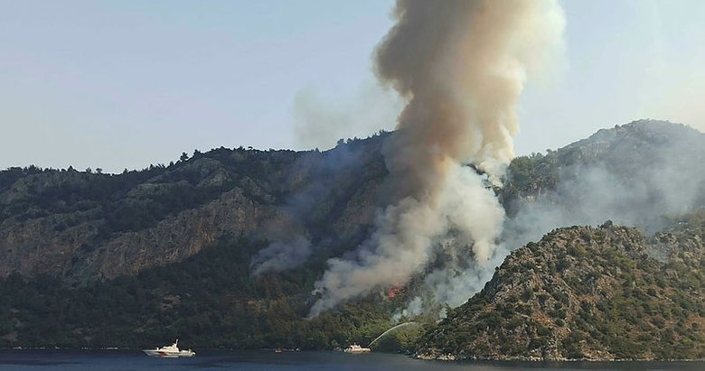 Marmaris’teki yangın 7’nci günde! Alevler Kızkumru Plajı’nı çevreledi