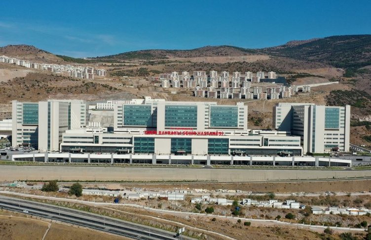 İzmir Şehir Hastanesi bugün hasta kabulüne başladı! İlk hastalar memnuniyetlerini böyle anlattı