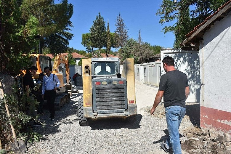 Sındırgı’da ilk geçici barınma merkezi kuruldu