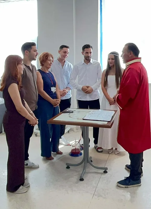 manisada-mucize-nikah-agir-yarali-olarak-kaldirildigi-hastanede-evlendi-1786022415186.jpeg