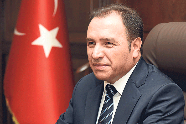 AKÜ’ye yeni bir odak noktası gerekiyor