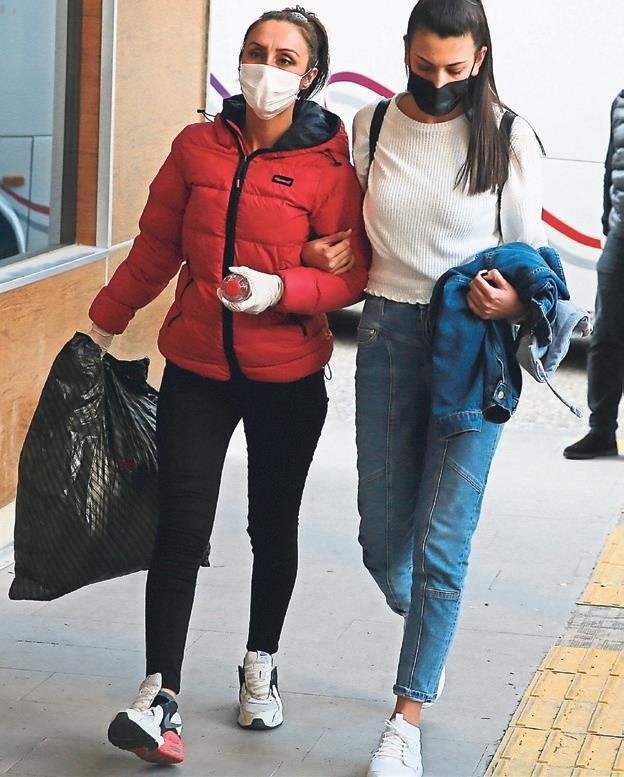 Aksoy adliyeye valizini alıp geldi