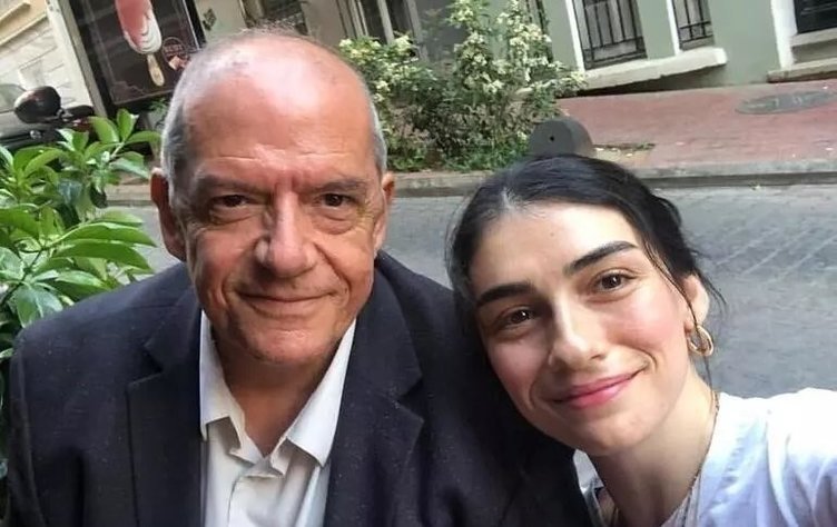 Hazar Ergüçlü’nün babası hayatını kaybetti