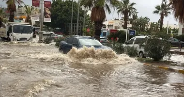 Muğla’yı sağanak vurdu!