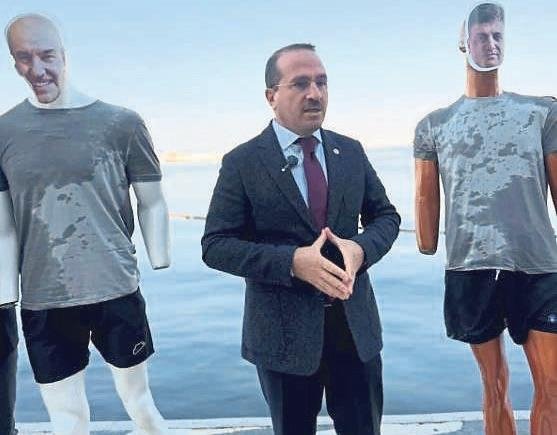 Kırkpınar’dan Körfez’deki kirliliğe mankenli tepki