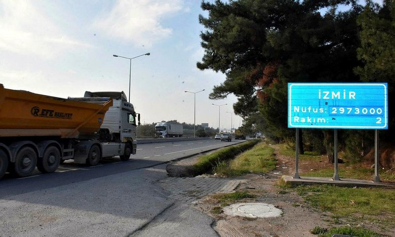 İzmir’in girişindeki tabela değişecek! Artık sadece bu yazacak