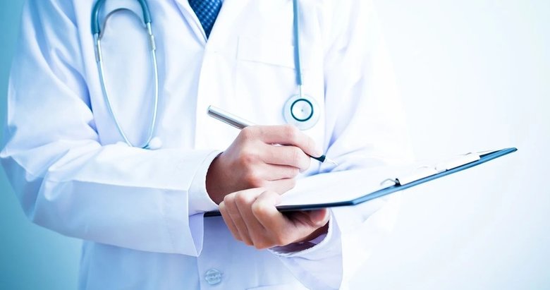 Bakanlık sosyal medya doktorlarını uyardı! Reklam içeriklerine kısıtlama!