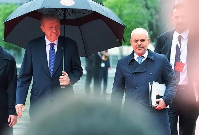 Başkan Erdoğan: Terörsüz Türkiye’de nihai hedef silahları gömmek