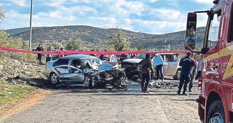 Feci kaza sürücü ve eşinin sonu oldu