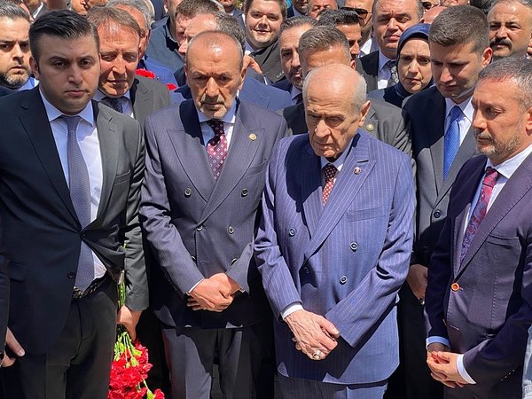 mhp-lideri-bahceli-her-seyin-bir-vakti-var-1748350258908.jpg