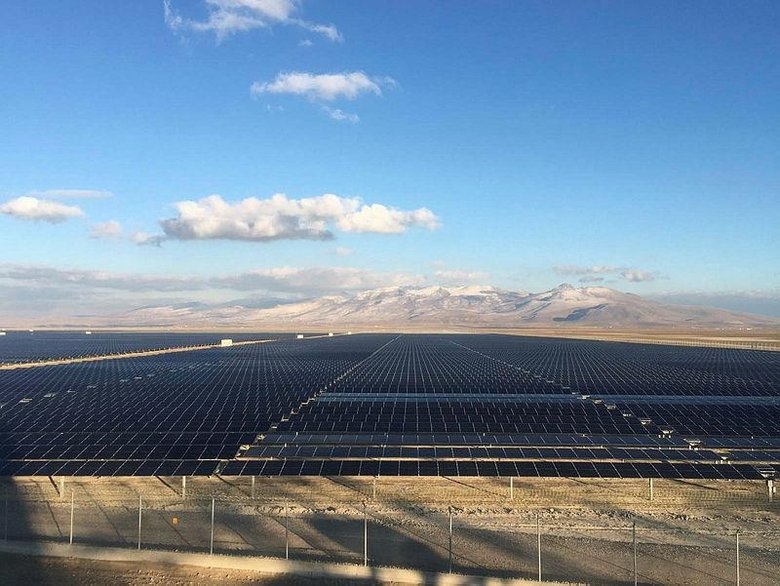 Avrupa’nın en büyük güneş enerjisi santrali! Kalyon Karapınar Güneş Enerjisi Santrali’nin yüzde 90’ı tamamlandı